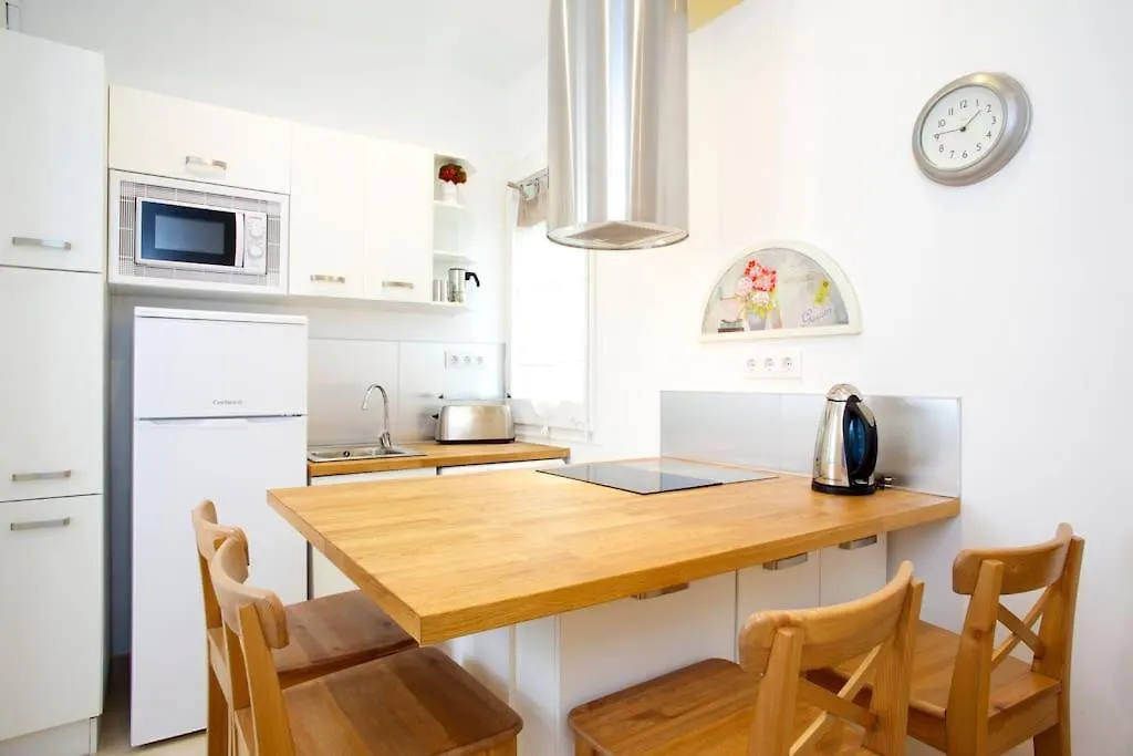 Gracia Travesera 2 Bedrooms Renovated Apartment Barcelone Espagne